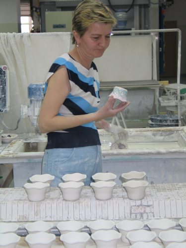 Peinture à la main de la vaisselle polonaise